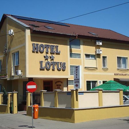 Hotel Lotus Arad Buitenkant foto
