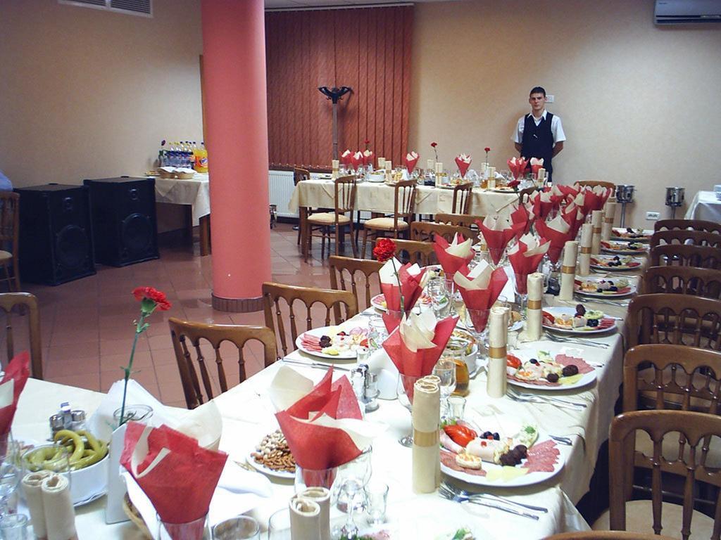 Hotel Lotus Arad Buitenkant foto