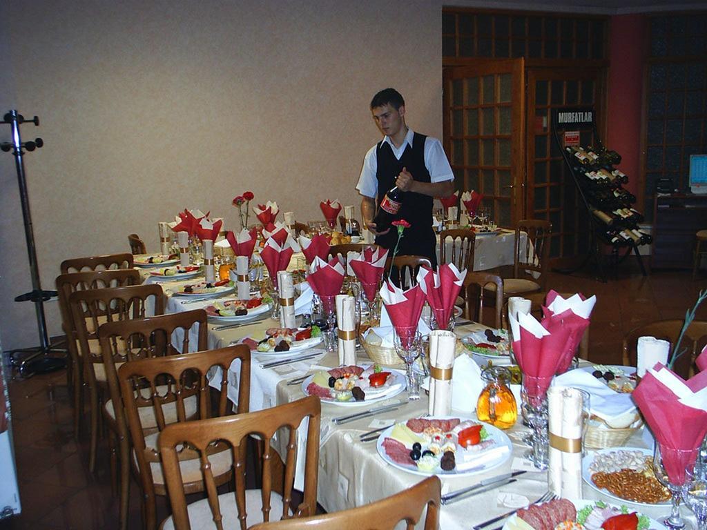 Hotel Lotus Arad Buitenkant foto